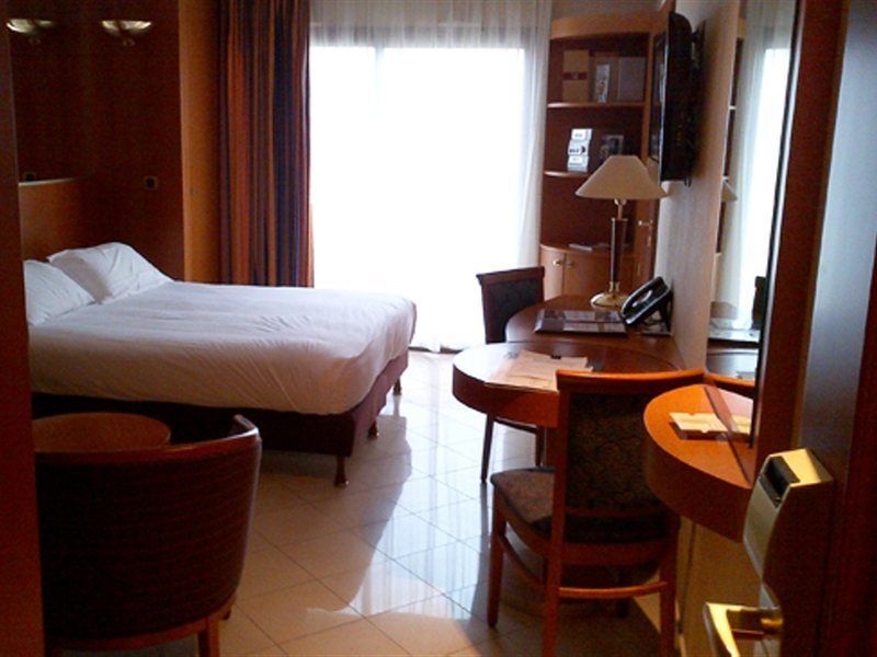 Neho Croisette Hotel